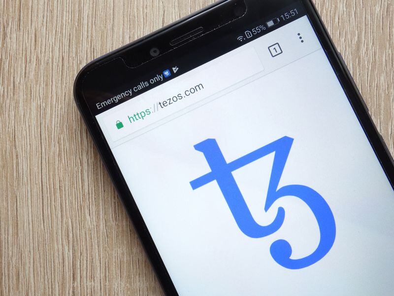 Tezos Foundation Teams Up With Baanx for Non-Custodial Crypto Card