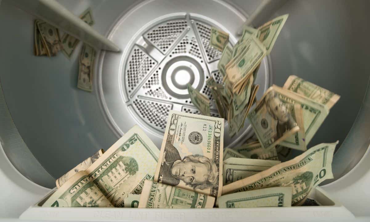 Ripple CLO Criticizes US Regulators for Using Crypto as Scapegoat in Money Laundering Scandals