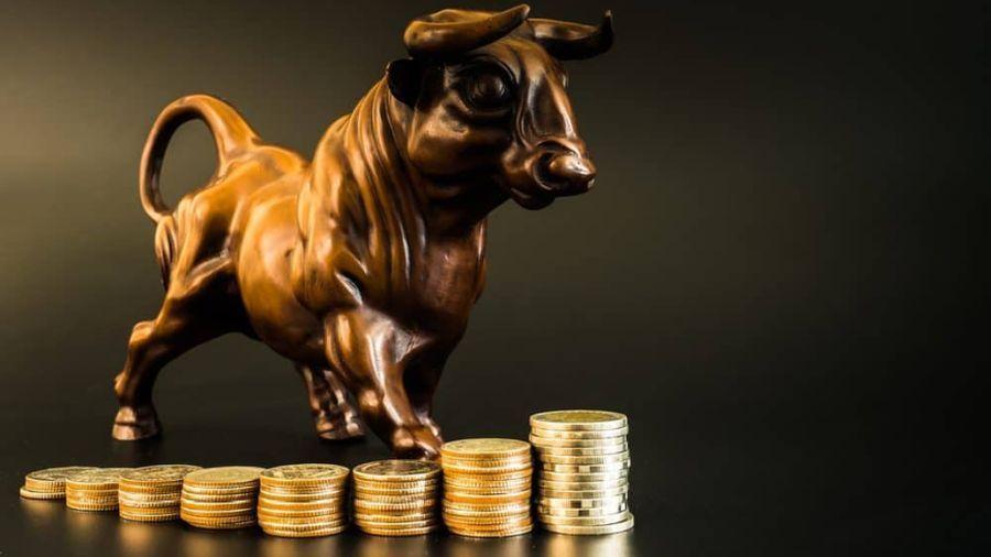 Трамп вернулся — фондовый рынок встрепенулся: что стало с акциями криптокомпаний