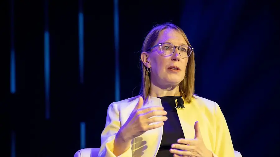 Эстер Пирс: Американский регулятор все еще работает над классификацией криптовалют