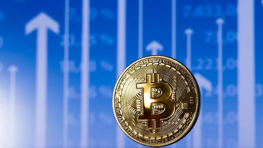 Главные криптовалюты перешли к росту: что будет дальше