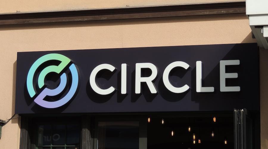 Circle заблокировала 12,4 млн USDC из-за россиянина