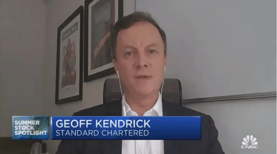 Аналитик Standard Chartered объявил решение Strategy продать биткоины шансом для эфира