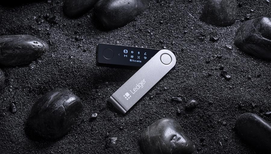 На российском маркетплейсе нашли кошельки Ledger со шпионскими модулями